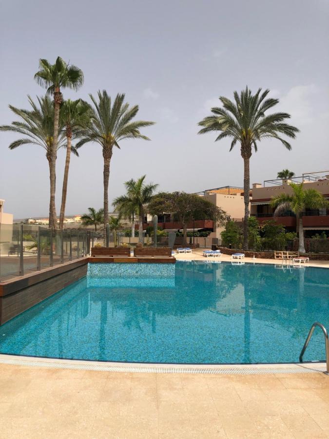 2 Bedroom With Parking, Wifi, Views & Heated Pool Playa Paraíso Eksteriør billede
